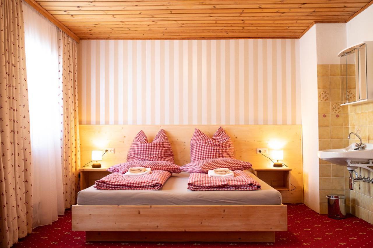 Roesslgut Bed & Breakfast *